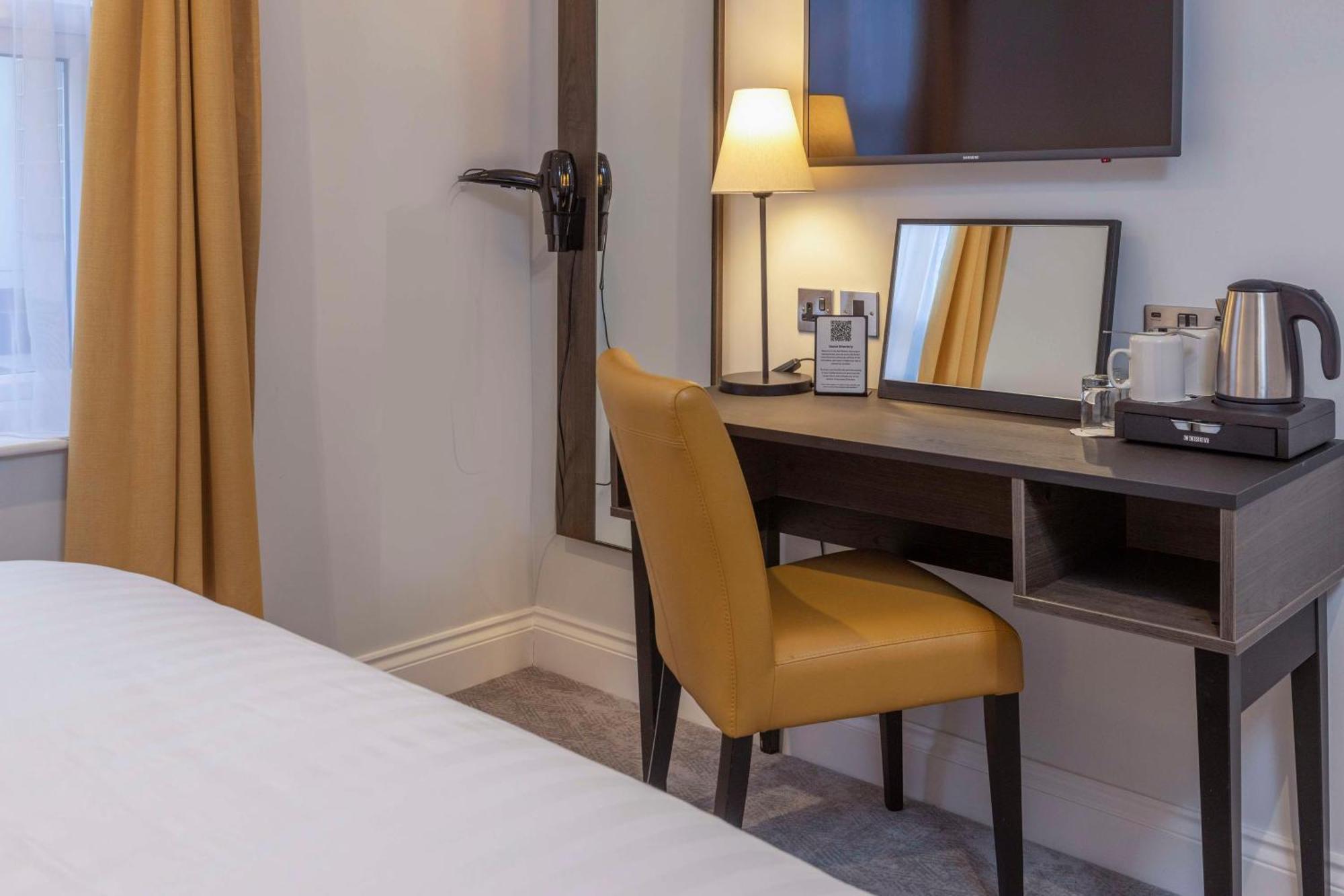 Best Western Kensington Olympia Hotel London Eksteriør billede
