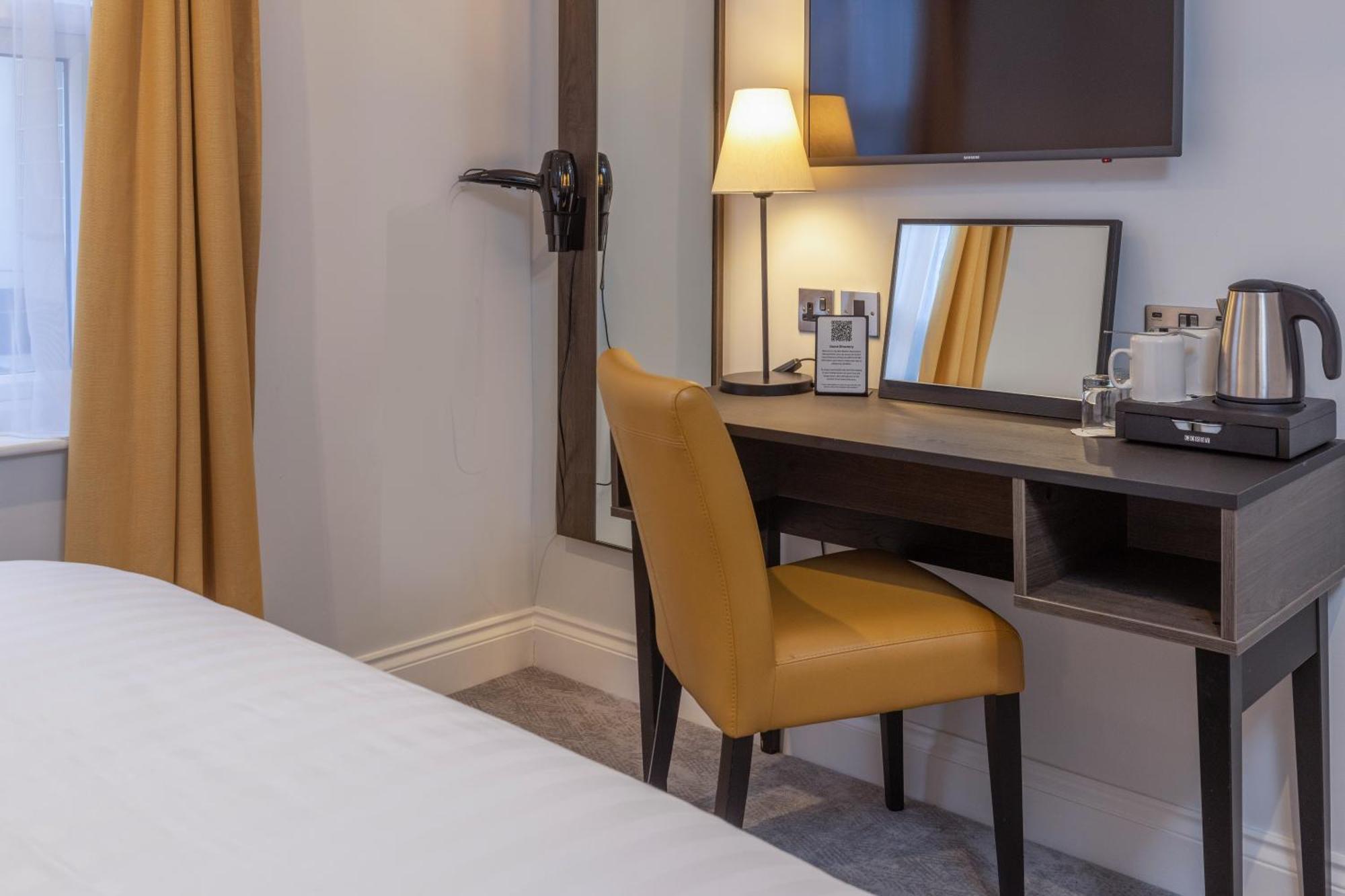 Best Western Kensington Olympia Hotel London Eksteriør billede