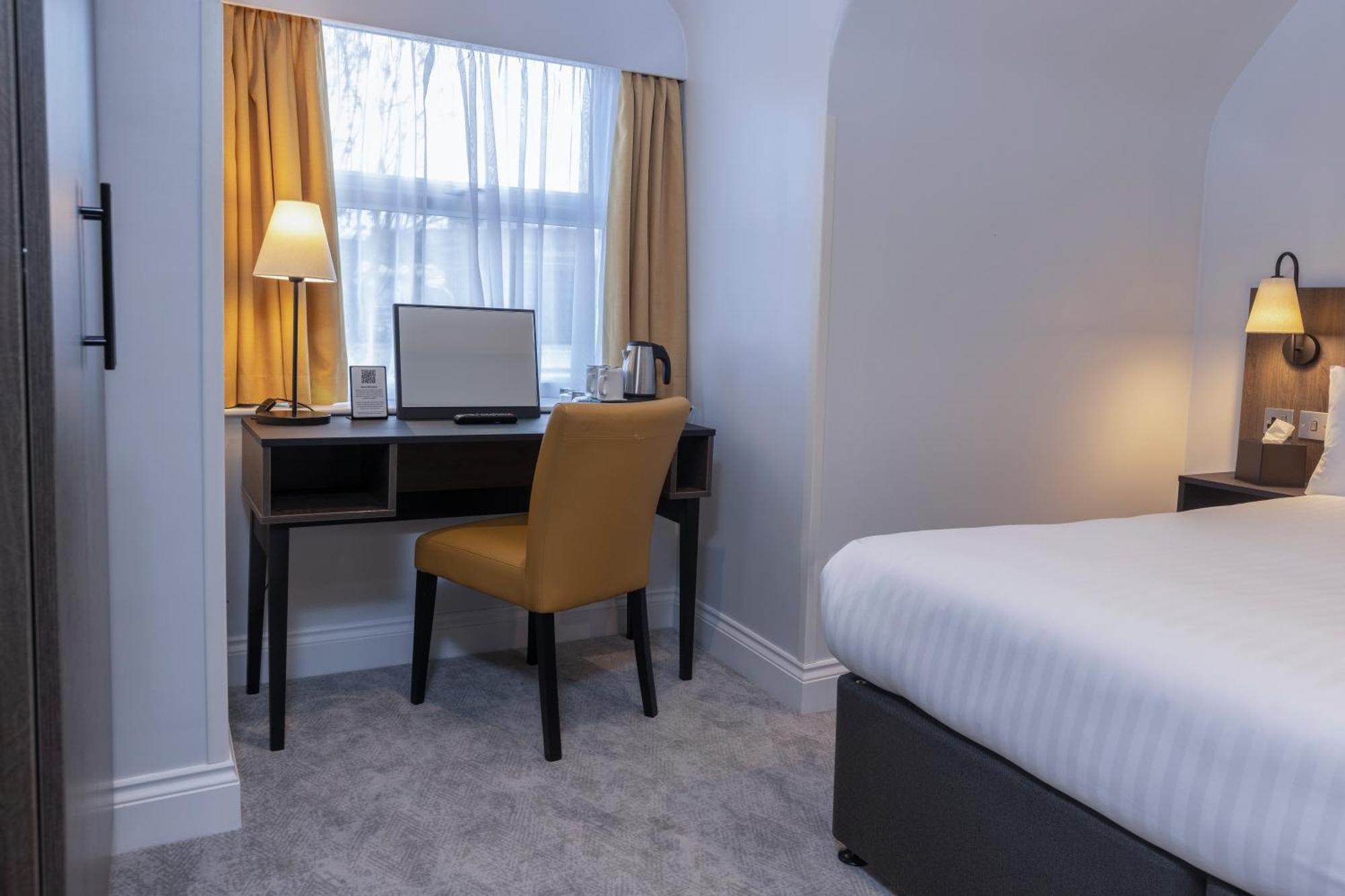 Best Western Kensington Olympia Hotel London Eksteriør billede