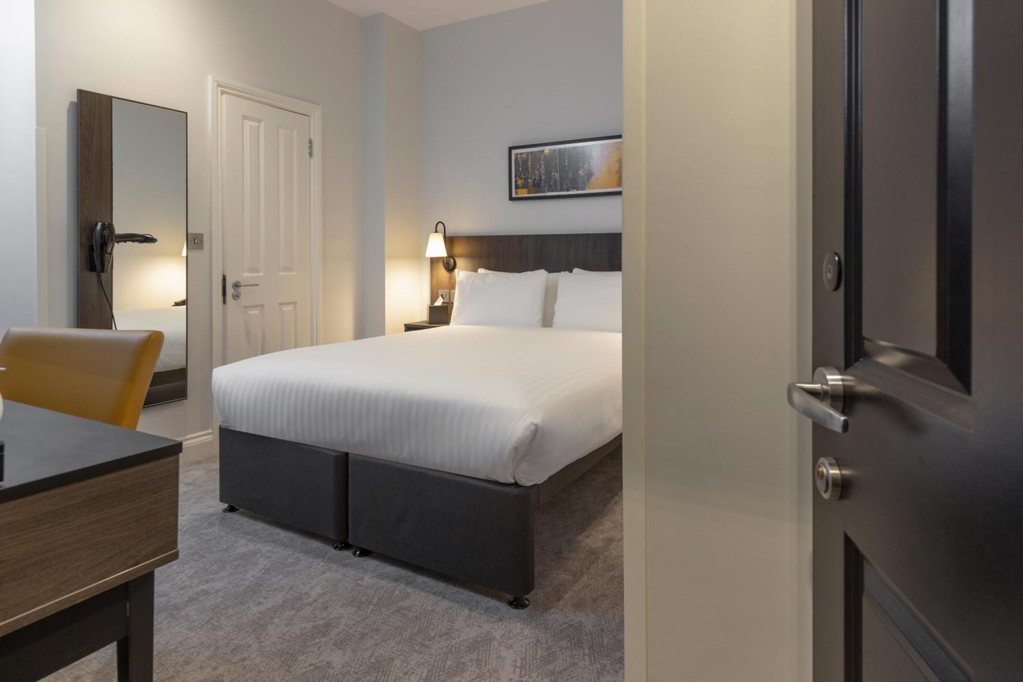Best Western Kensington Olympia Hotel London Eksteriør billede