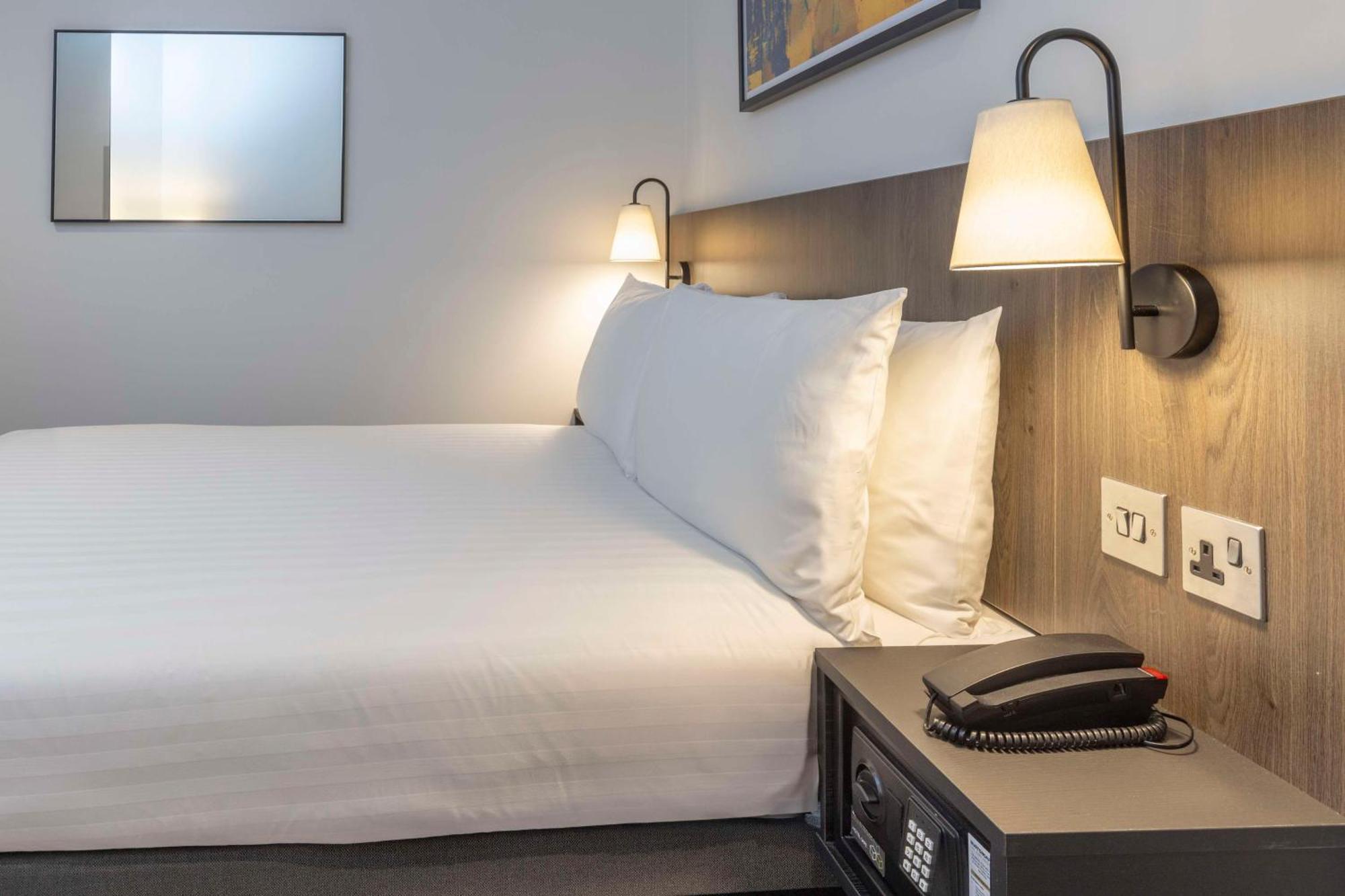 Best Western Kensington Olympia Hotel London Eksteriør billede