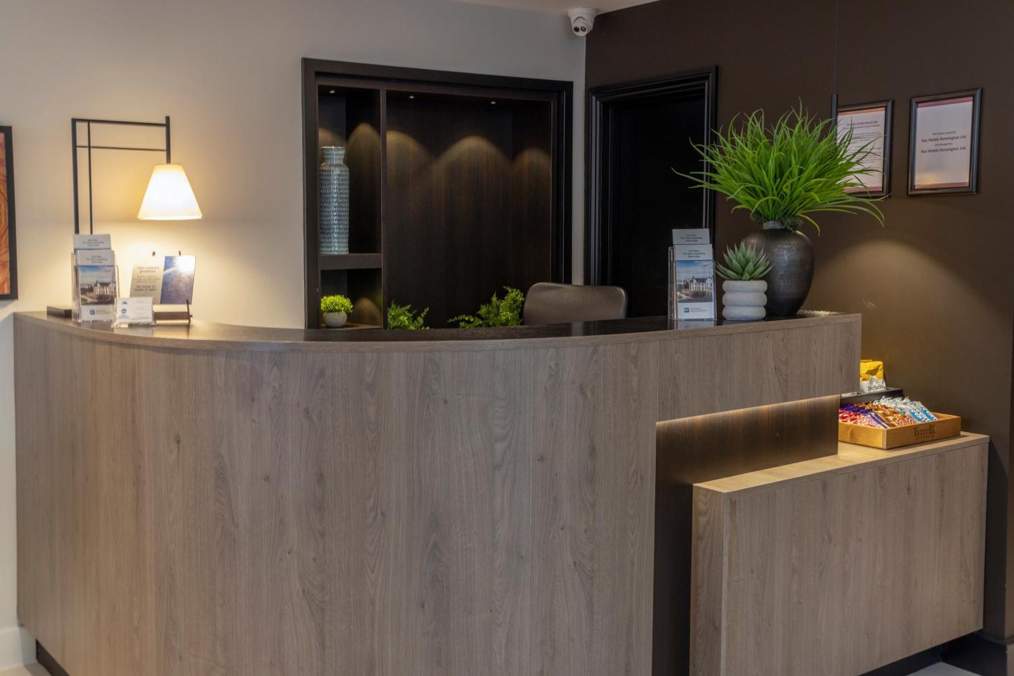 Best Western Kensington Olympia Hotel London Eksteriør billede