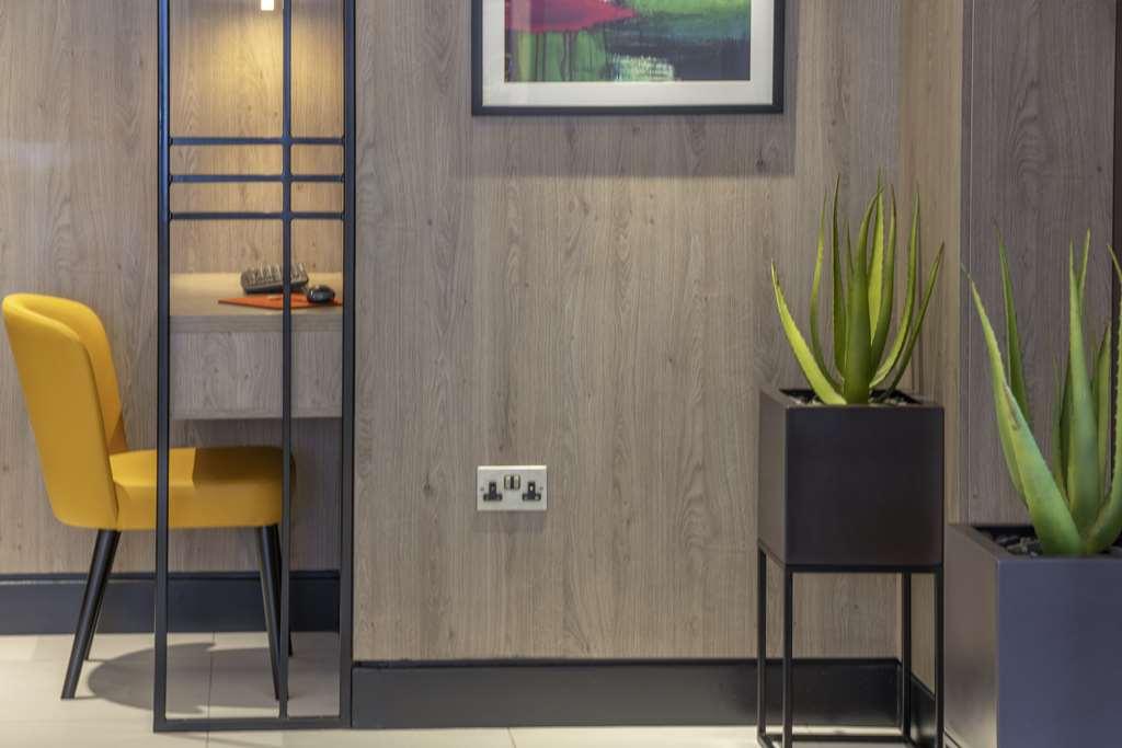 Best Western Kensington Olympia Hotel London Eksteriør billede
